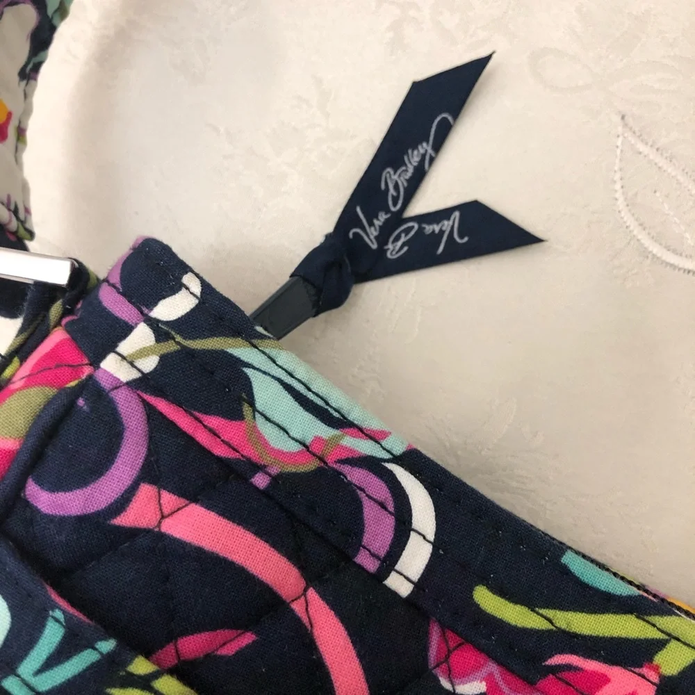 Vera Bradley Small Shoulder Purse Top Zipper Closure - Picture 4 of 9